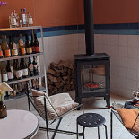 Curb À l'intérieur