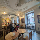 CafÉ Saudade À l'intérieur