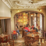 CafÉ Saudade À l'intérieur