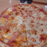 Maxi Pizza Nourriture
