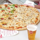 Maxi Pizza Nourriture