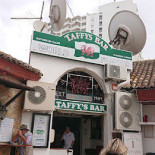Taffy's Exterior