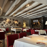 Hool À l'intérieur