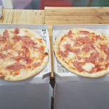 La Bruschetta Pizza Snack Comida