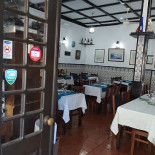 Antóniu's Dentro