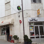 O Bigodes Extérieur
