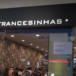 Invictus Cafe Extérieur