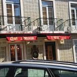 Ze Dos Cornos Outside