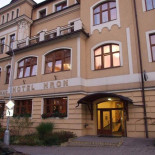 Hron Exterior