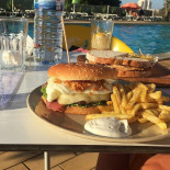 Deck Pool Comida