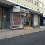 A Guitarra outside