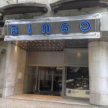 Bingo Os Beleneses outside