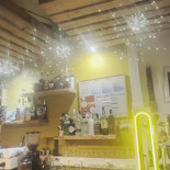 Cais Wine&tapas À l'intérieur