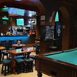 Eddys Bar Restaurante Dentro