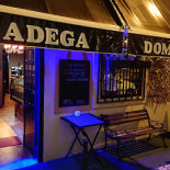Adega Dom Luis À l'intérieur