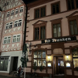 Tik Tapas Exterior