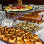 D'Ouro food