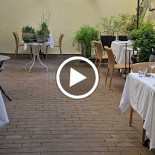 The Bistro Extérieur