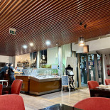 Subtemas Lda À l'intérieur