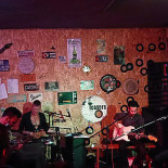 Uncle Joe's Dentro