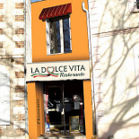 Taverna Lusitana outside