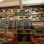Alfama Cellar Dentro