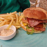 Hamburgueria D`avó Ana Comida