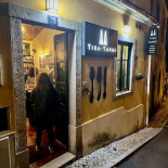 Tira-tapas outside