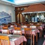 Romanza Pizzaria inside