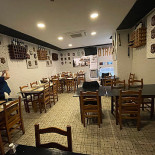 O Tavares À l'intérieur