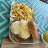 Sacas Eatery Food