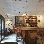 Pito A Brassa À l'intérieur