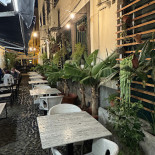 Principal Bistro Extérieur