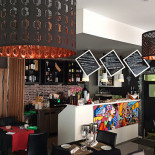 Taberna Gourmet Dentro