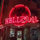 Hell Bull Extérieur