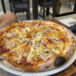Ténis Pizza's Nourriture
