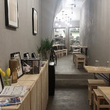 Curb À l'intérieur