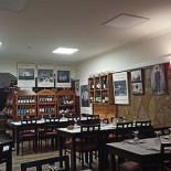 O Vermelhudo À l'intérieur
