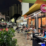 Chefe Branco Exterior