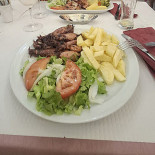 Retiro do Adelino Comida