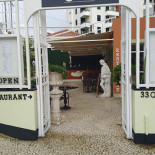 L'osteria Exterior