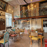 O Cais À l'intérieur