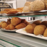 Adriana Bolos Doces E Salgado Comida