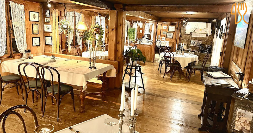 Cafe Restaurante Repas À l'intérieur
