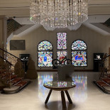 Levante À l'intérieur