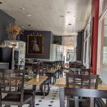 El Manadas À l'intérieur
