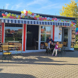 The Fifties Exterior