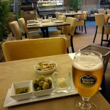 Avenida Café Dentro