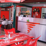 Pizza Zoo Exterior