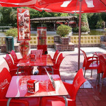 Pizza Zoo Exterior